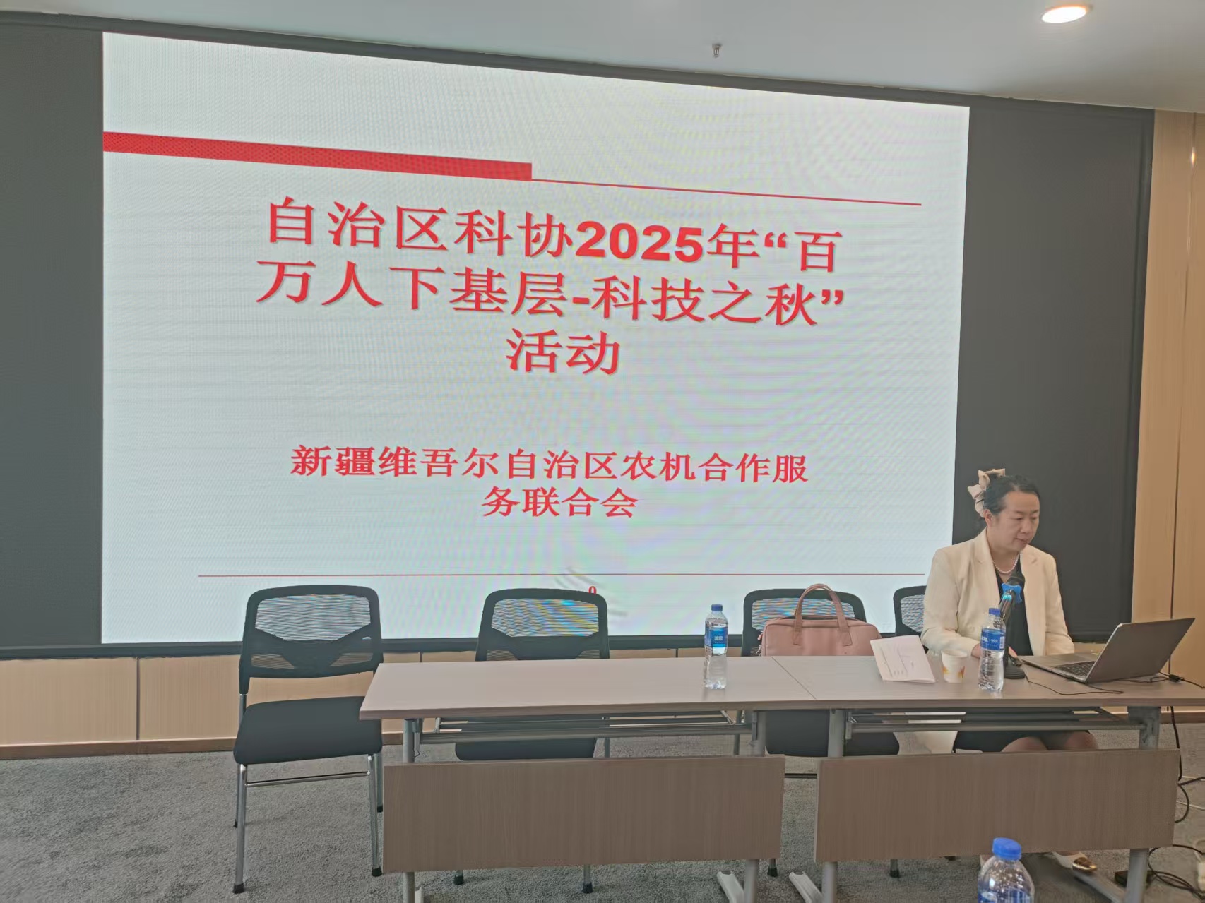 1758598226519089008.jpg 01.jpg